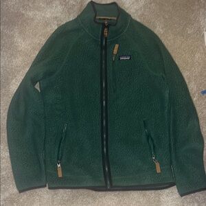 Patagonia Green Performance Jacket for Outdoor Enthusiasts
